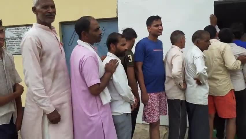 सिकंंदराबाद: वेक्सीन लगवाने हेतु कोरोना काल का उल्लंघन  #coronavaccine #कोरोनावेक्सीन