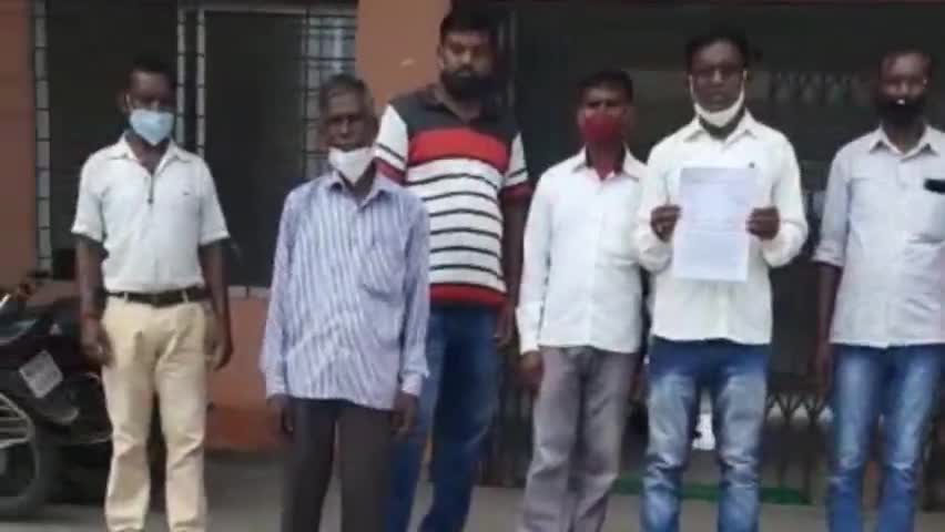 पूर्वी टुंडी: पारा शिक्षक संघ के प्रतिनिधिमंडल ने पूर्वी टुंडी बीडीओ को मुख्यमंत्री के नाम सौंपा मांग पत्र #बीडीओ