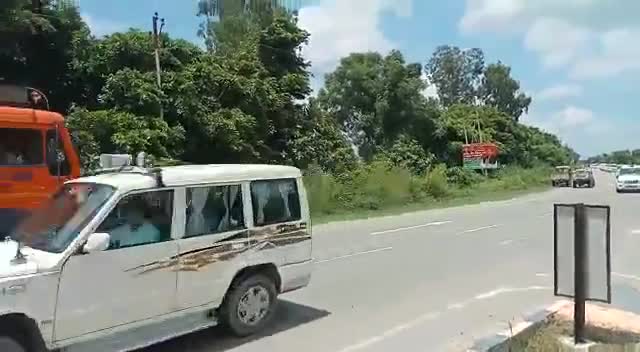 पूरनपुर: पूरनपुर हाइवे पर श्रम मंत्री स्वामी प्रसाद मौर्या काफला रोका  किसान यूनियन ने लगाए मोदी मुर्दाबाद के नारे#Puranpurnews