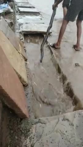 खानपुर: ##Bhari barish taraj me rodo pe pani naliyo me pani nahi ma taha@@@