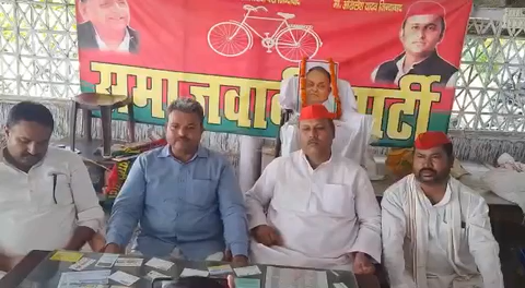 #janeshwar_mishra_jyanti pr nikali cycle rally #smajwadi_party #akhilesh_yadav #rehan_khan