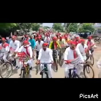 कोंच नगर से असुपुरा तक ऐतिहासिक समाजवादी साईकिल साईकिल यात्रा निकाली गई कोंच सपा नगर अध्यक्ष छोटू टाईगर 
#22_में_बाइसिकल