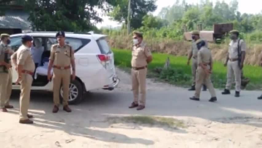 हर्रैया: रेवटा गांव में एक व्यक्ति की मौत के मामले में जांच करने पहुंचे आईजी अनिल कुमार राय #आईजी