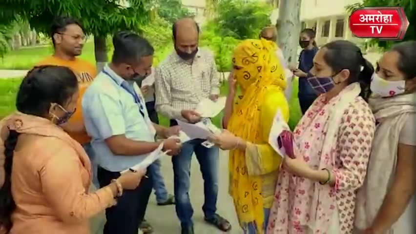 कड़ी सुरक्षा व्यवस्था के बीच PGT प्रवेश परीक्षा शुरू, सीसीटीवी कैमरे की निगरानी में हुए PGT एग्ज़ाम ।
#Amrohatv #PGT #c