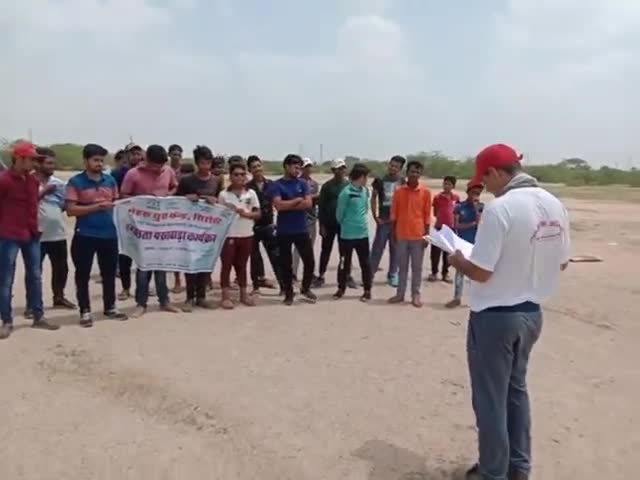 भारत सरकार तत्वाधान में नेहरू युवा मंडल के कार्यकर्ताओं ने मनाय स्वच्छता पखवाड़ा #kalandri#rajasthan #Sirohi#news#india