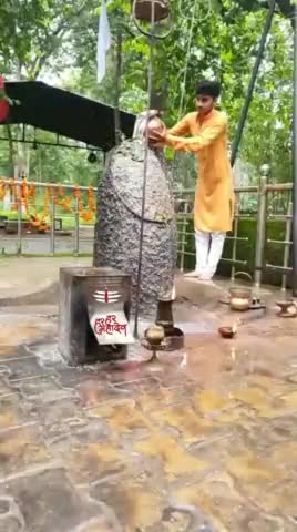हर हर महादेव 🙏🙏
#सावन सोमवारी #अभिषेक 
देवो के देव महादेव 🙏🙏