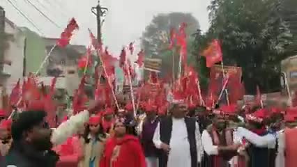 #निषाद_पार्टी 13 जनवरी 2021 संकल्प दिवस गोरखपुर में मनाया गया। जिसमे पैदल मार्च किया गया। #जय_निषादराज