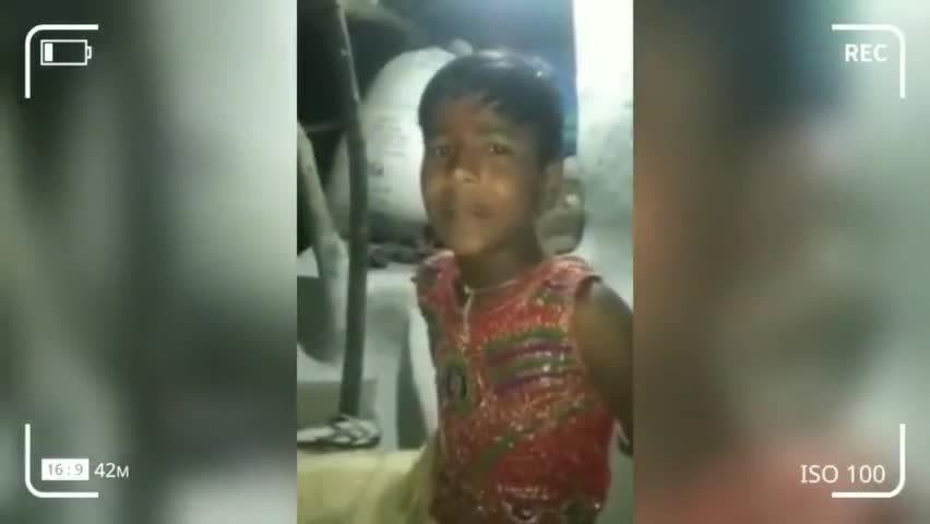 आरती को एक नही दारू को तीस दुनिया मे हो गया अंधेर माता, बच्चे का गाना हुआ वायरल || Viral Video

#floodbihar #news