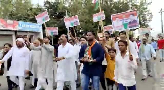 #बरेली #कांग्रेस ने निकाला पैदल #मार्च #मोदी_गद्दी_छोड़ो लगातार #महगाई #पेगासस  से जासूसी के खिलाफ #फतेहगंज पश्चिमी मे