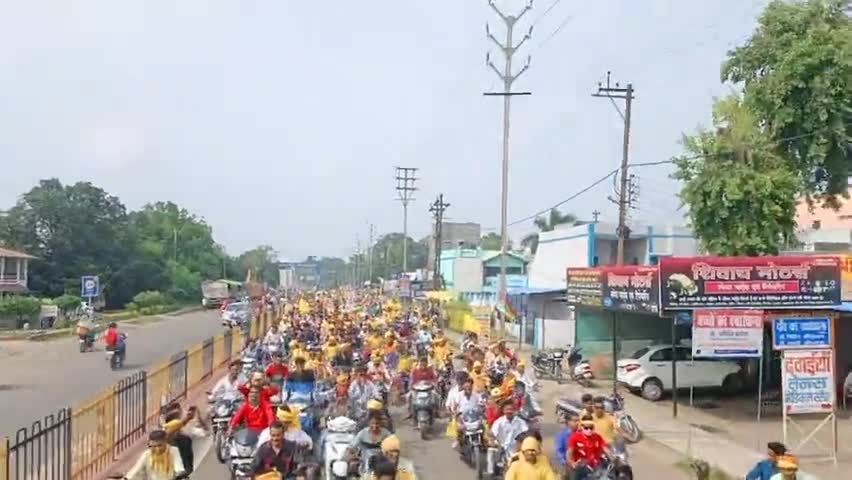 विश्व आदिवासी दिवस में विशाल वाहन रैली छिन्दवाड़ा ब्लॉक स्तरीय.. #GSU के तत्वधान में।
