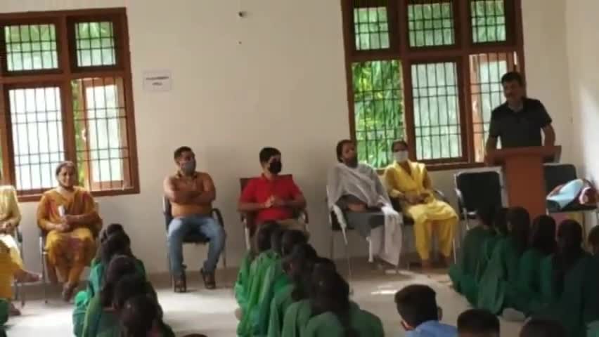 कलोल: ITI बरठीं में स्वच्छ हिमाचल अभियान का आयोजन, बच्चों को बताया सफाई का महत्व, प्रतियोगिता भी हुई
#Kalol #Berthin