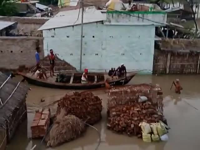 मुंगेर: #munger #jafarnagar #floodinbihar जाफर नगर ,मुंगेर में बाढ से भयावह स्थिती उत्तपन्न हो गई।