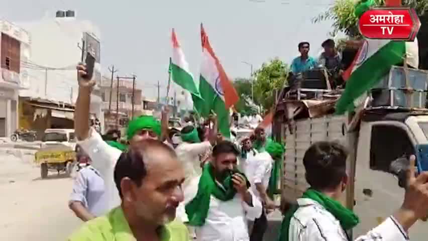 #किसानों ने जताई #सरकार के खिलाफ #नाराज़गी 
#किसान निकाल रहे #ट्रैक्टर #रैली।
.
.
