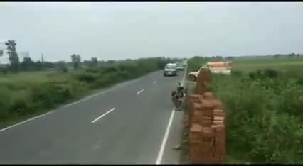 38 पर 01भारी
#बिहार_यात्रा का चौथा चरण जदयू संसदीय बोर्ड के राष्ट्रीय अध्यक्ष मा. Upendra Kushwaha जी का काफिला जहानाबाद