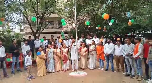 #स्वतंत्रता_दिवस 2021
रामगढ़ जिला स्थित गैर राजनीतिक संस्था #रामगढ़_बचाओ_संघर्ष_समिति के प्रधान कार्यालय में झंडोत्तोलन
