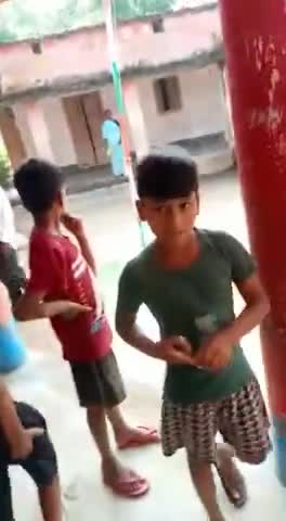 social media viral is post ko Jarur dekhe 
#viral #viral_video #CoronaWedding #News_Express #todayBareking #CoronaVirus