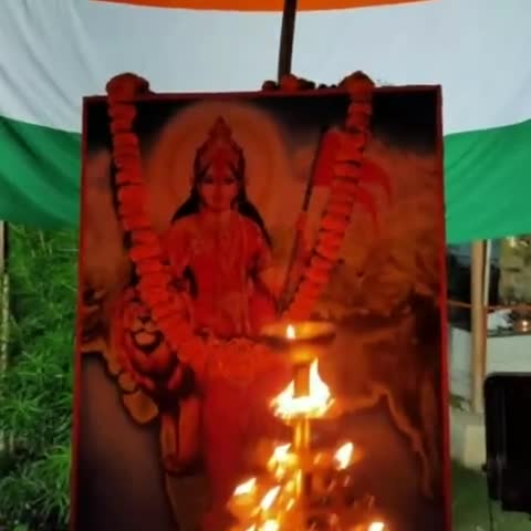 दुर्ग: हर वर्ष की भांतिइस वर्षभी सेवापरमोधर्मः  द्वारा स्वतंत्रतादिवस के पावनअवसर पर सेक्टर5चौक में माँभारती कीपूजा #spdbhilai