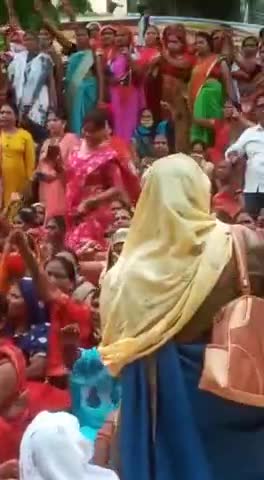 रायबरेली: अपने वेतन को ले कर आंगनवाड़ी कार्यकर्तावो का धर्ना हुआ सफ़ल वेतन में ₹1500 की बढ़त हुई  है #todayupdate