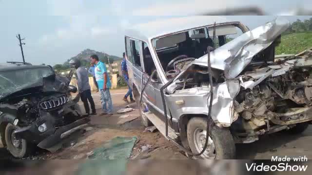 हंसडीहा दुमका मुख्य मार्ग पर हुई स्कॉर्पियो एवं टाटा सूमो गोल्ड मै जबरदस्त टक्कर
#accidents #dumka #jharkand