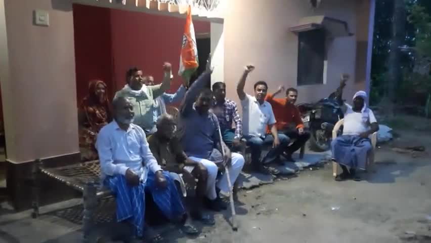 #जय_भारत_महासंपर्क_अभियान कार्यक्रम के तहत विधानसभा अमेठी के न्याय पंचायत खेरौना के ग्राम सभा परसोली में 
रात विश्राम
