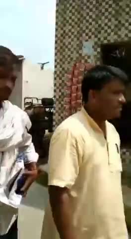 टप्पल ब्लॉक के लालपुर न्याय पंचायत में कांग्रेस का #जय_भारत_महासंपर्क_अभियान के तहत जन जन तक पहुंचने दिनेश शर्मा