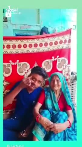 Mai aur meri dadi Amma  masti Karte hue
#dadi#