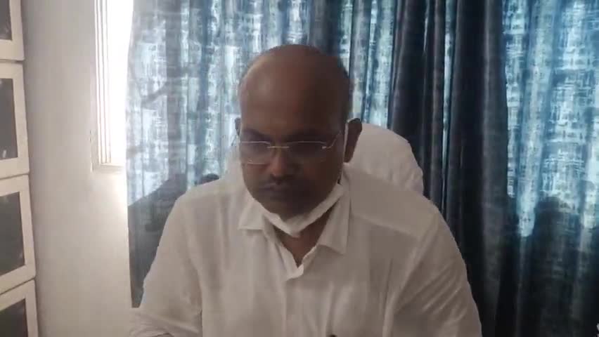 गढ़वा: सदर अस्पताल के सीएस कार्यालय में सीविल सर्जन ने फाइलेरिया उन्मूलन को लेकर किया प्रेसवार्ता #सिविल_सर्जन