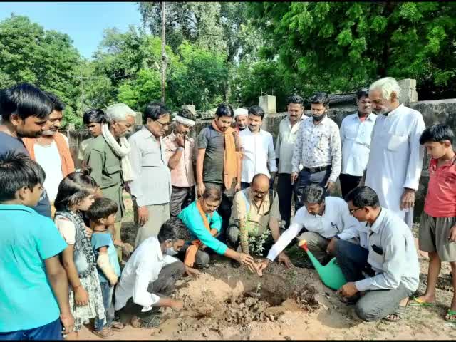 #सबलगढ़: नागरिको ने ली #पार्क विकसित करने व देखभाल की जिम्मेदारी- #कर्नल_उमेश_वर्मा, पर्यावरण संरक्षण समिति