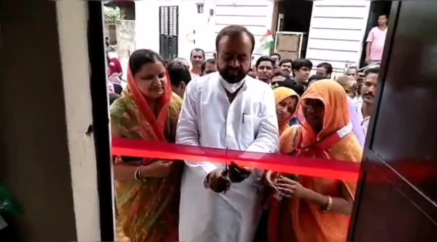 कांग्रेस कार्यालय का हुआ उद्घाटन
#kalandri #rajasthan #india #news #Sirohi #congress #sanyamlodha #hemlatasharma