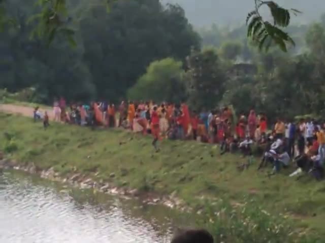 भाई-बहन के पवित्र त्यौहार रक्षाबंधन की हार्दिक शुभकामनाएं एवं ढेर सारी बधाई पंडित सतीश कुमार दुबे की ओर से#सतीश दुबे