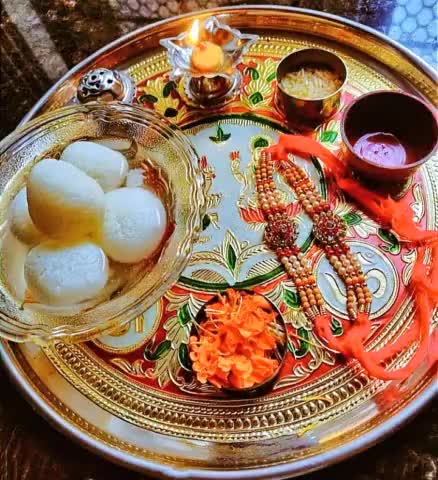 भाई बहन के पारस्परिक प्रेम, असीम स्नेह और विश्वास के प्रतीक #रक्षा_बंधन के पावन अवसर पर आप सभी को हार्दिक बधाई