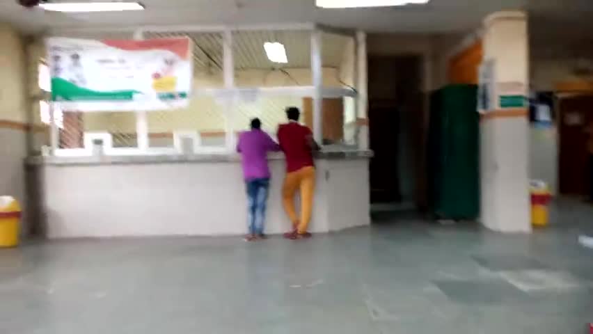 बस्ती: Mvss Medical college Opek Hospital kaily Basti Uttar Pradesh
#covid_19_वैक्सीन  lagwane walo me aae kami