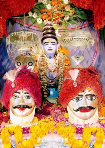 राजाधिराज #श्री_सिद्धनाथ_महादेव जी की शाही सवारी में आप सभी धर्मप्रेमी भक्तो का हार्दिक अभिनंदन....
#जय_श्री_महाँकाल
