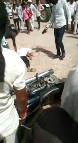 रावला में बस ने मोटरसाइकिल व्यक्ति को कुचला।#rawlanews#rodeacident
#MohammadiqbalBukhari