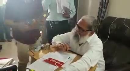 जींद: #anilvij‌ स्वास्थ्य मंत्री (हरियाणा) अपने महकमे का कार्य देखते हुए