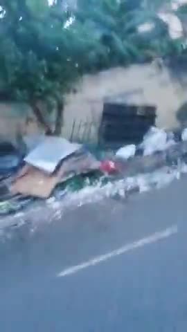 रेलवे की जमीन पे दुकान तोड़ा गया है।#हाजीपुर
#railway colony# konhara road #Ghat road
#Hajipur #vaishali