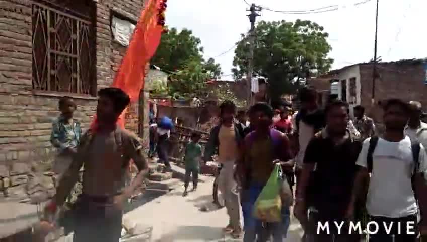 बारां: महावीर व्यामशाला  की  और से कामखेड़ा पैदल यात्रा जाते हुए श्रद्धालु #news18 #new #news24 #newsupdate #news_upda #publick