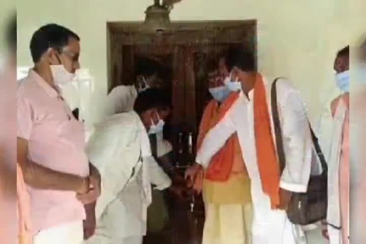 चौथम#मां कात्यायनी मंदिर धमारा घाट #एसडीओ के निर्देश पर खोला गया