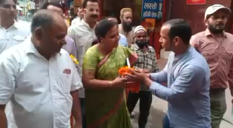 अखिल भारतीय कांग्रेस कमेटी की राष्ट्रीय सचिव #उत्तराखंड की #सह_प्रभारी झारखंड से #विधायक #दीपिका_पांडेय_सिंह_जी का प्रथम बार हल्द्वानी आगमन पर युवा साथियों संग गर्म जोशी से स्वागत किया !