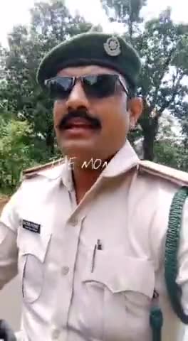 बालाघाट: जहरीला सर्प को रेस्क्यू कर वन विभाग के कर्मचारी मे छोड़ा सुरक्षित स्थान मे
#Sachin Padme