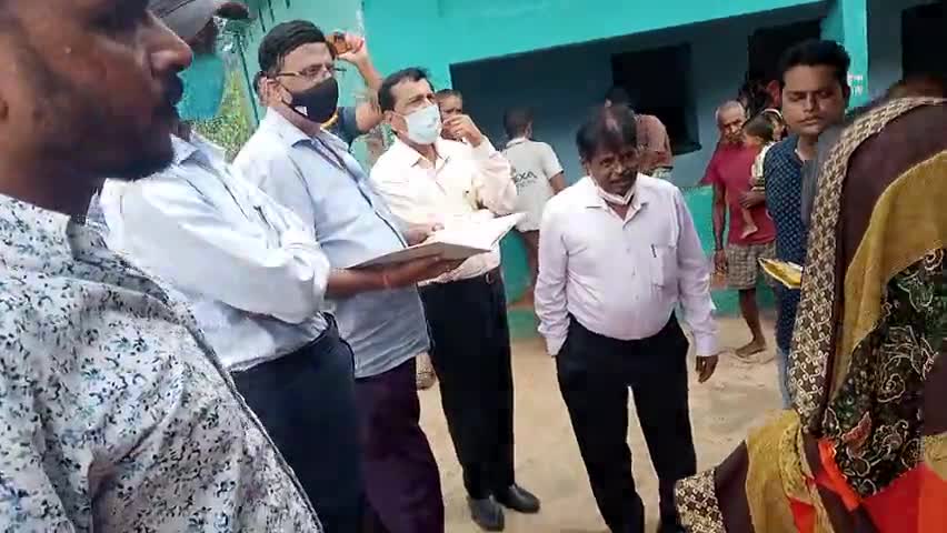 #गोविंदपुर जलापूर्ती का किया निरीक्षण विभाग के  #AC SDO Executive JE मुखिया जी और जलसहिया उपस्थित रहे।