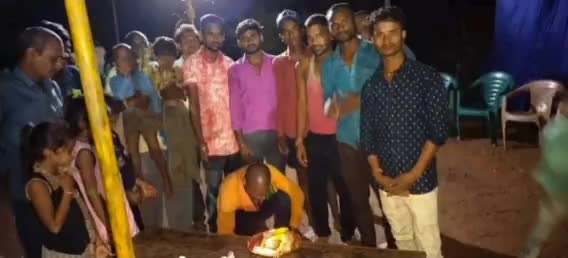 लालपुर में #कृष्ण_जन्माष्टमी की धूम रखा गया दही हांडी का कार्यक्रम,एवम सरपँच द्वारा संम्मान राशि भेट किया गया 
#छुईखदान