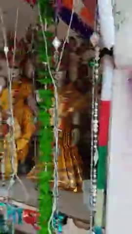 radha krashna भी लोग follow कर लो यारो मैन हो तो please  मेरे भाइयो यारो दोस्तो जो कोई भी देखे follow कर लो #followme#1m