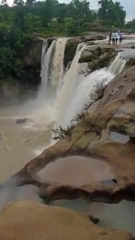 अमृतधारा अपने पूरे सबाब में।
#Amritdhara #waterfall