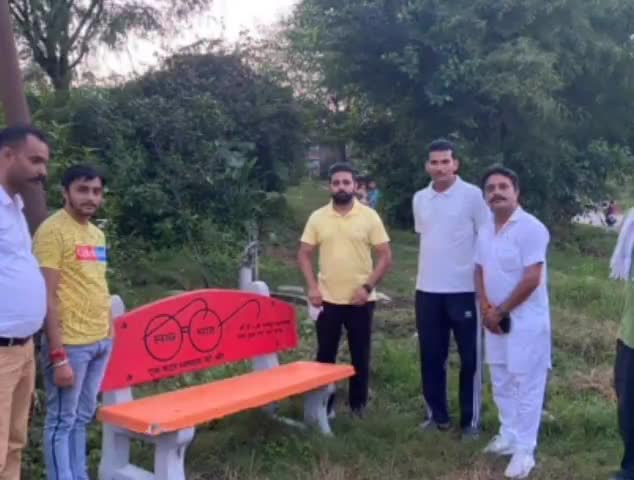 नूरपुर: वन मंत्री राकेश पठानिया ने नूरपुर की जसूर पंचायत को दिए 40 बैंच #वन_मंत्री