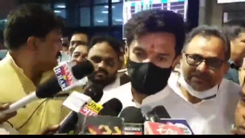 कांग्रेस नेता दिग्विजय सिंह ने पीएम मोदी को बताया नालायक तो पटना आते ही chirag ने कही बड़ी बात #chirag #bihar #patna