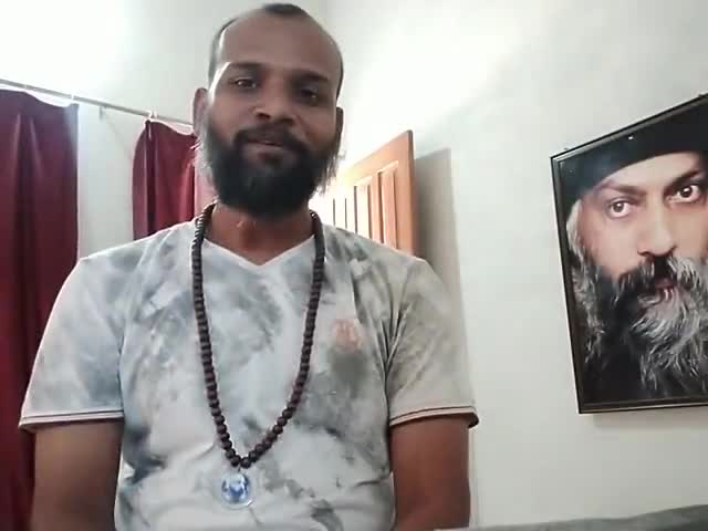 ओशो ध्यान केंद्र विजय नगर के संचालक ने बताई तनाव से मुक्त होने की सबसे आसान ध्यान विधि
संपर्क:7987741943
#प्रेम#ध्यान