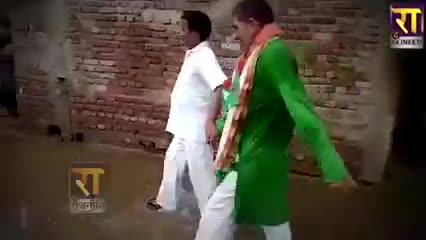 #योगी के #यूपी_नंबर_1 में जनता योगी के #मंत्रियों की जो #हालत कर रही है, योगी के #विकास को मंत्रियों का हाथ पकड़कर #गंदे पानी और #कीचड़ में #खदेड़ कर दिखा रही है, मंत्रियों की ऐसी हालत देखकर आपको भी #तरस आयोग !