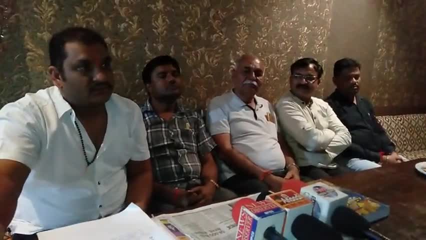 पूज्य शंकराचार्य जी के 98 जन्म उत्सव पर कार्यक्रम की रूपरेखा प्रेस कॉन्फ्रेंस के माध्यम से बताई गई#news@#narsingpur