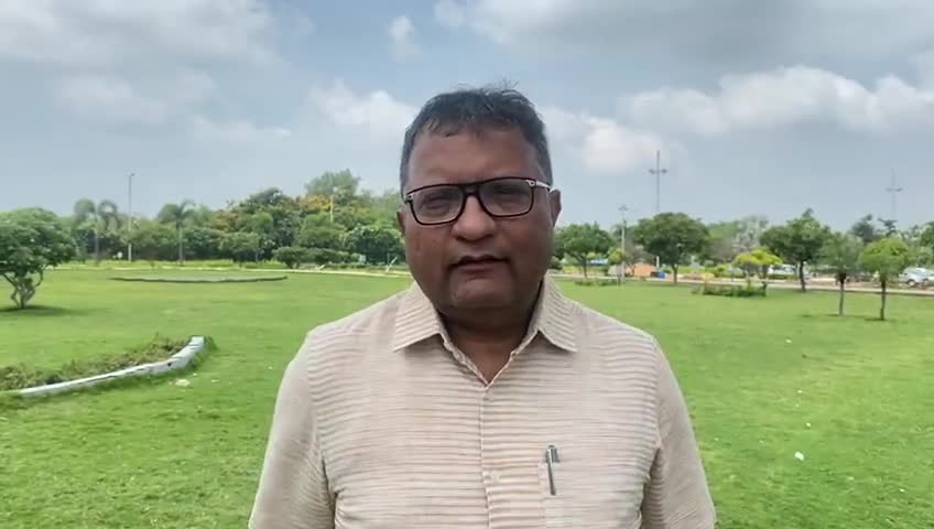 आरएसएस बतायें कि क्या वो डी पुरंदेश्वरी द्वारा BJP कार्यकर्ताओं को दी गयी थूकने की सलाह से सहमत है 

#shame_on_bjp